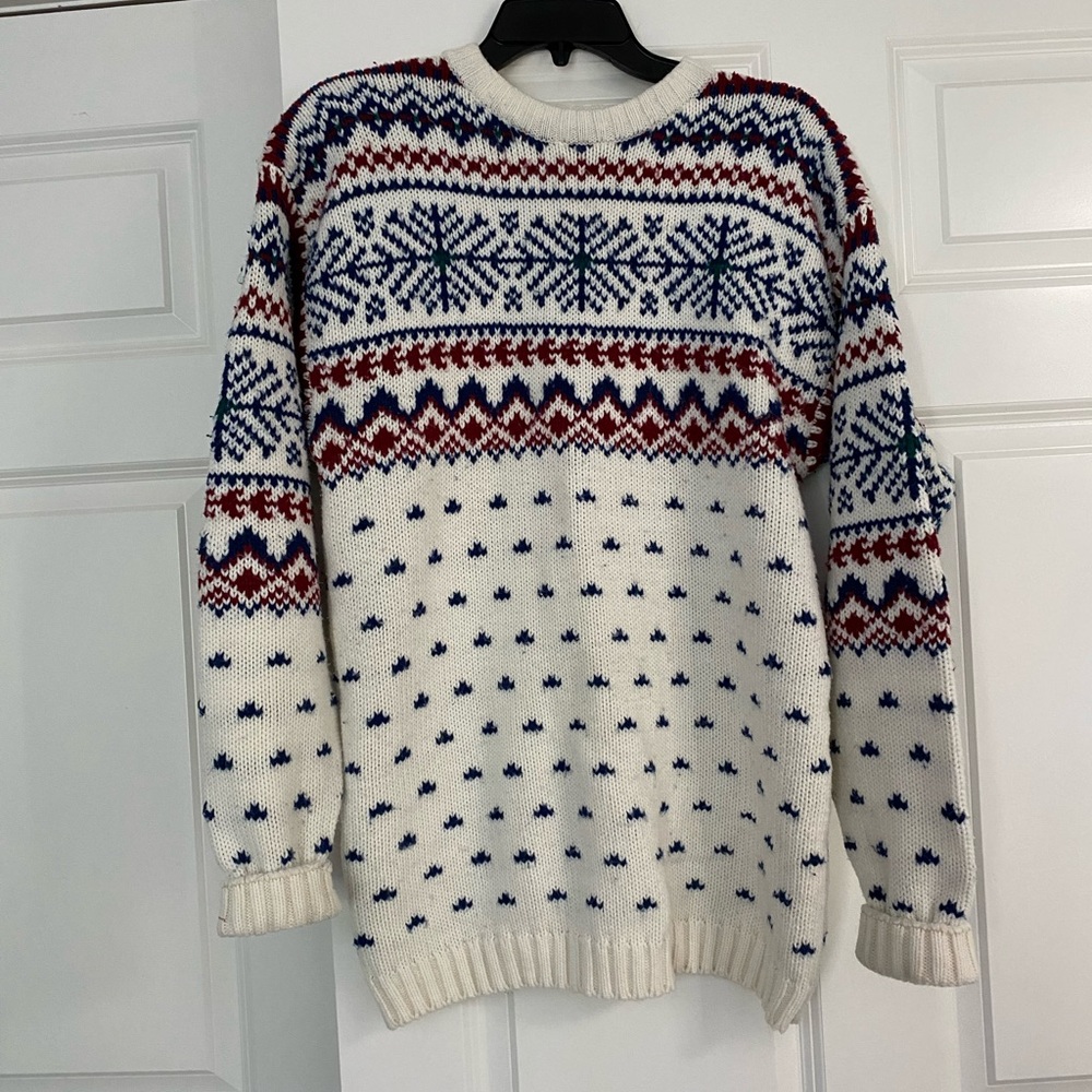 Vintage Christmas Winter Holiday Sweater in Fair Isle